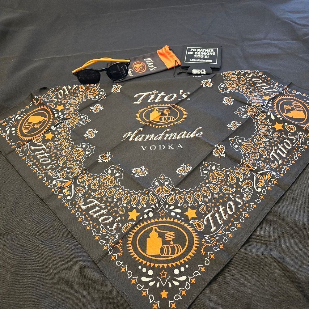Tito's Handmade Vodka Bundle